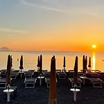 Casaeolia Golden * Canneto (Lipari)