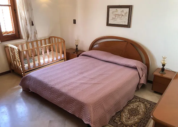 Holiday home Casaeolia Golden